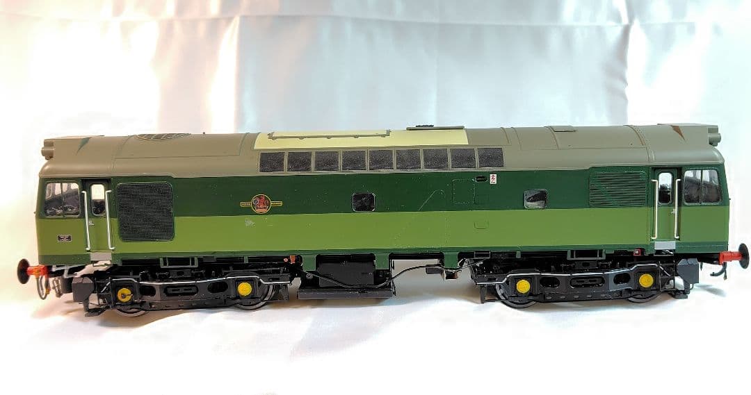 【ジャンク品】Oゲージ HELJAN 英国鉄道 ディーゼル機関車 【不動品】