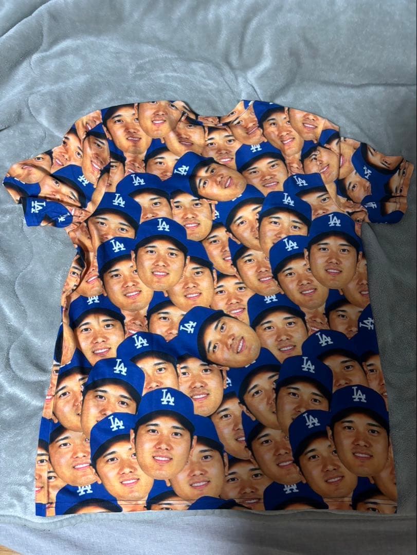 LAドジャース 顔プリントTシャツ