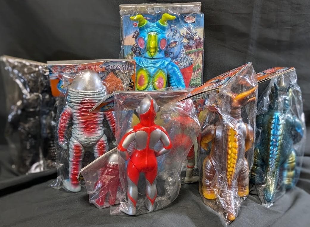 シン・ウルトラマン再登場怪獣（ブルマァク復刻）未開封ソフビ８体セット