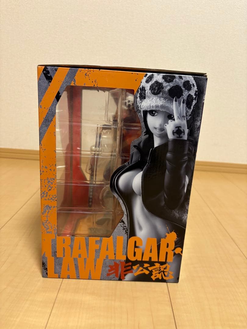 トラファルガー・ロー　pop非公認　I.R.O 女体化　フィギュア