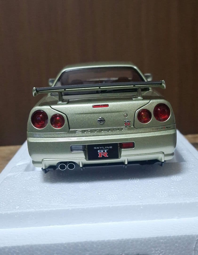 オートアート　日産　スカイライン　GT-R　BBS　ミニカー　1/18