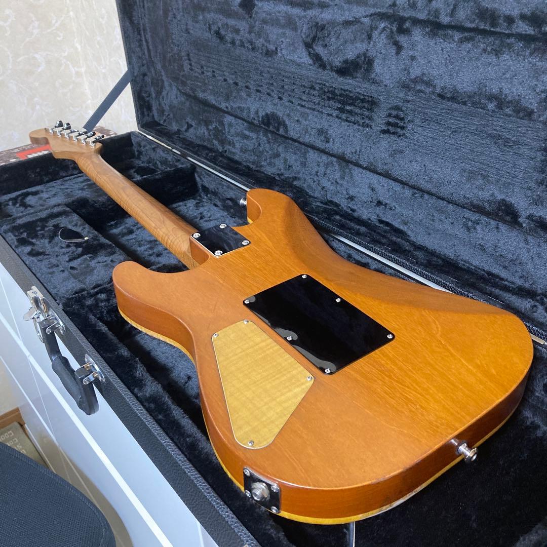 値下げしました！フレイムメイプル エレキギター 専用ケース付