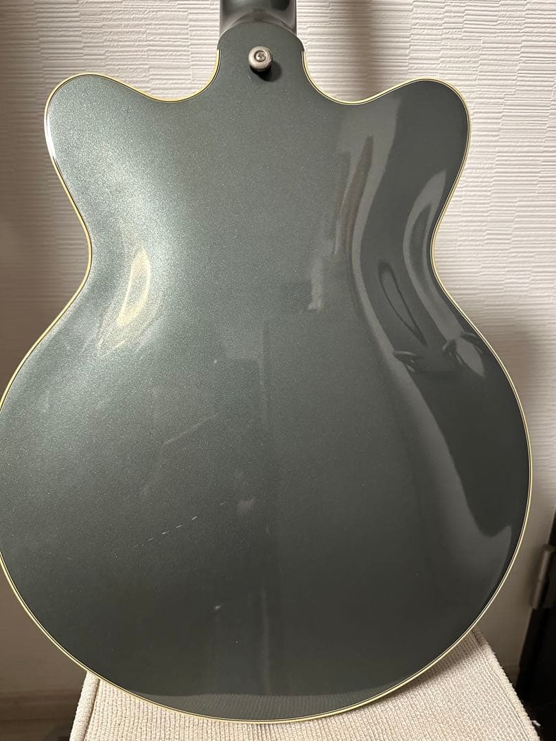 GRETSCH G2622T Streamliner グレー