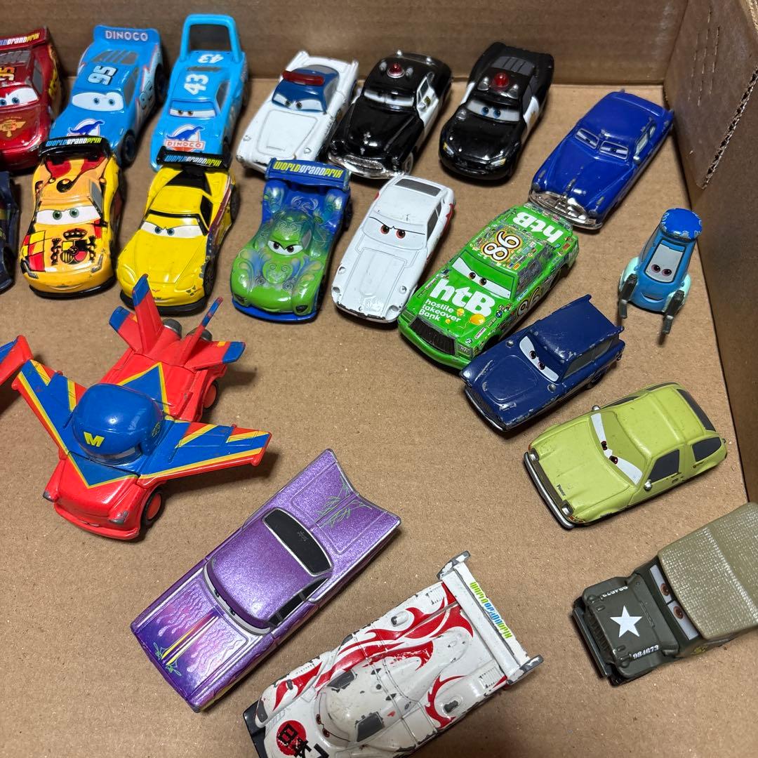 だ*け様 トミカ カーズ ミニカーセット 33台　他おまけ付