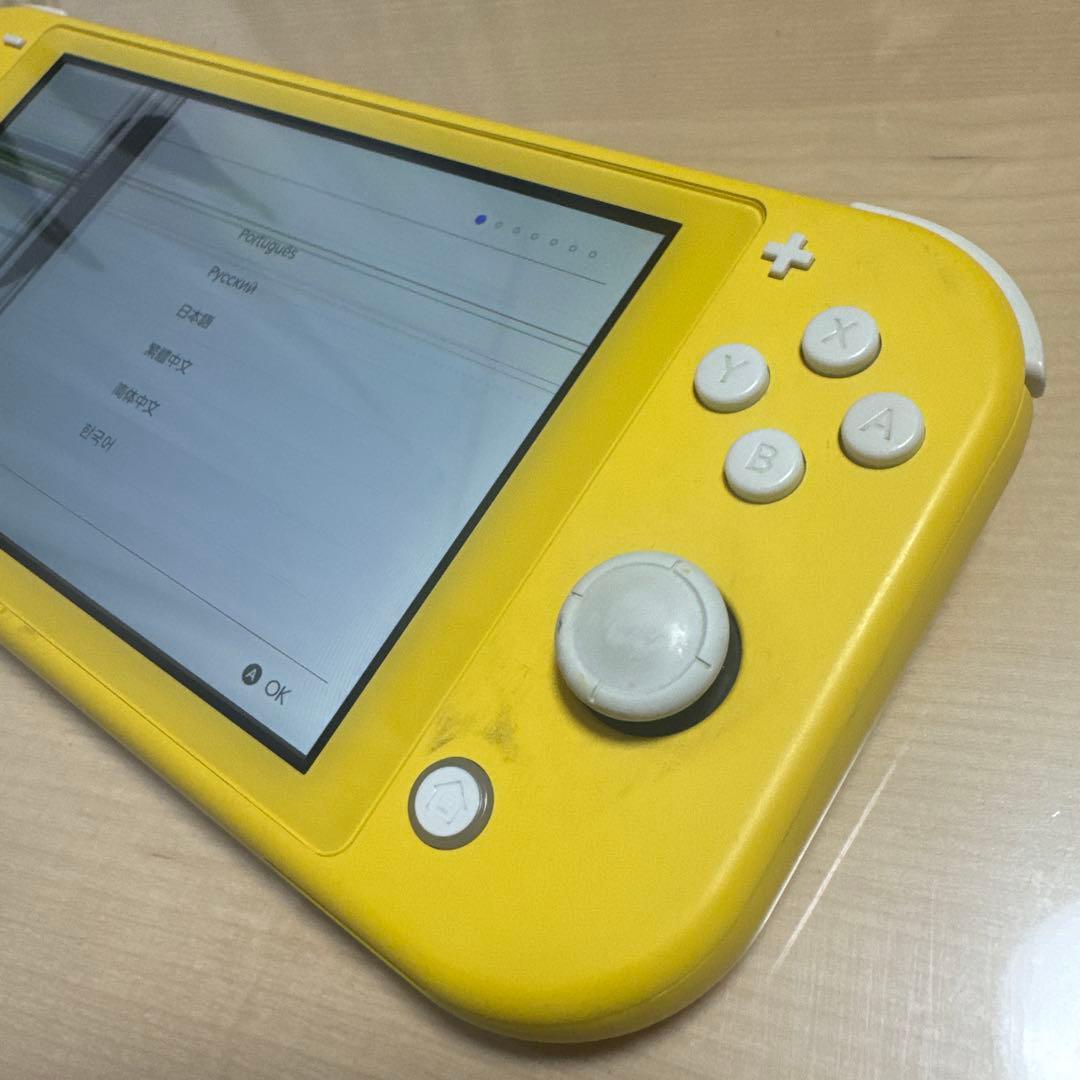 Nintendo Switch Lite イエロー 画面傷あり