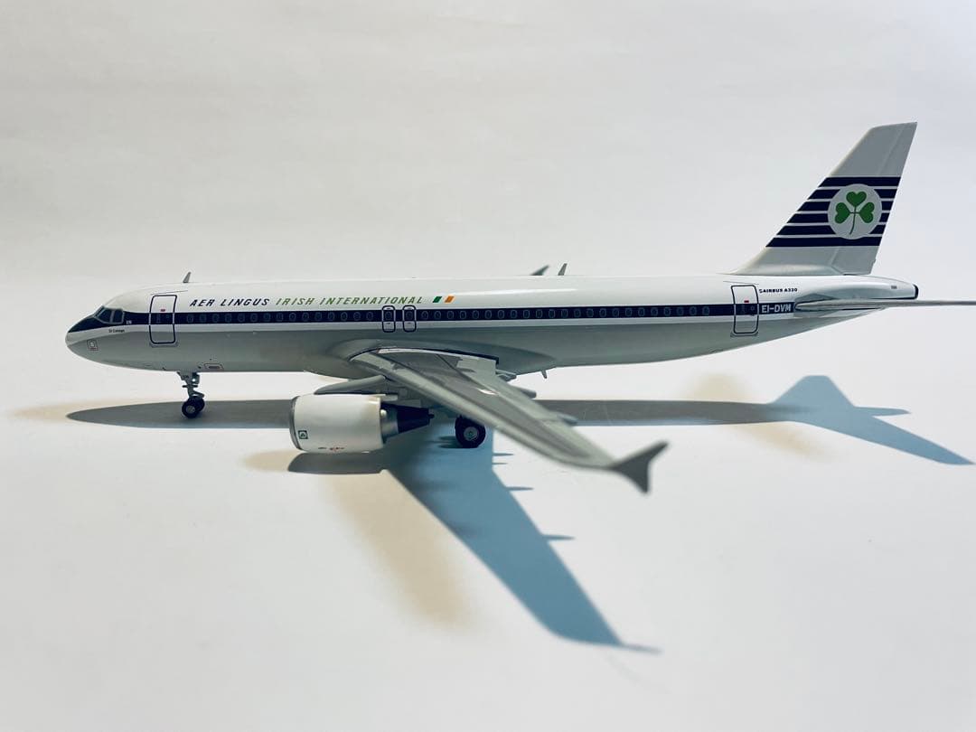 エアリンガス AIRBUS A320 1/200 航空模型
