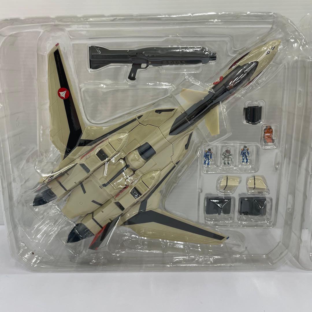 kntoy66-2122 マクロスプラス　1/60 完全変形YF-19