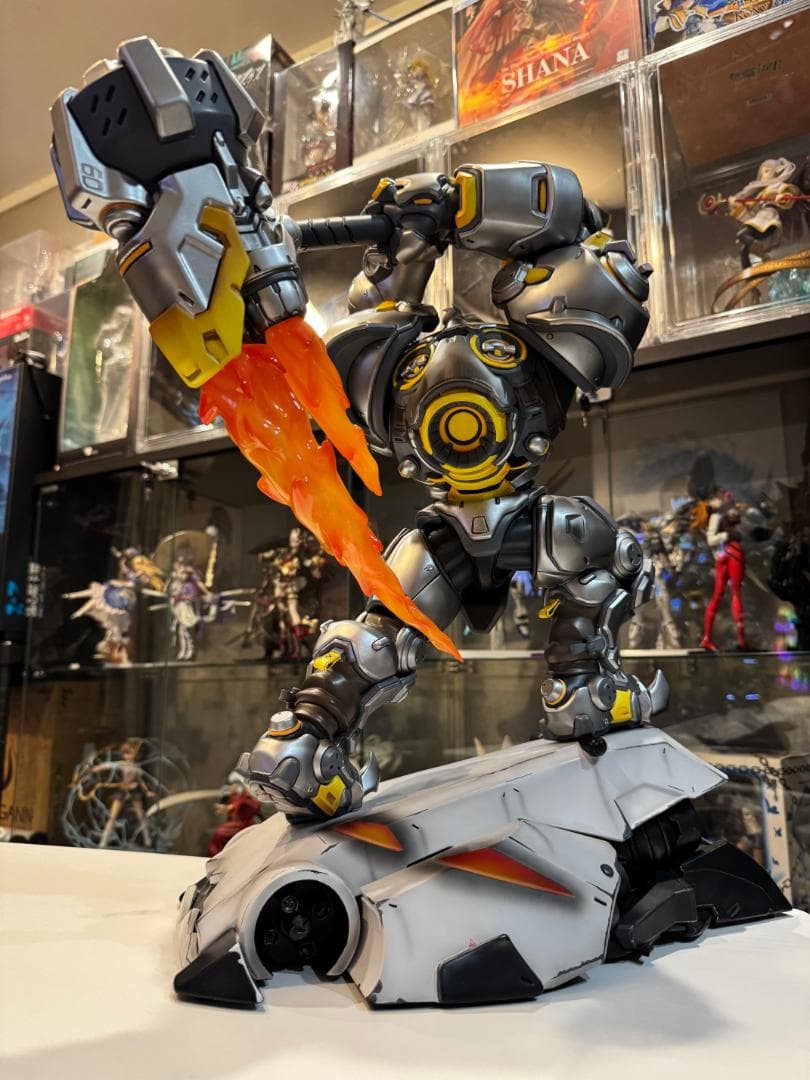 オーバーウォッチ　ラインハルト フィギュア スタチュー OVERWATCH