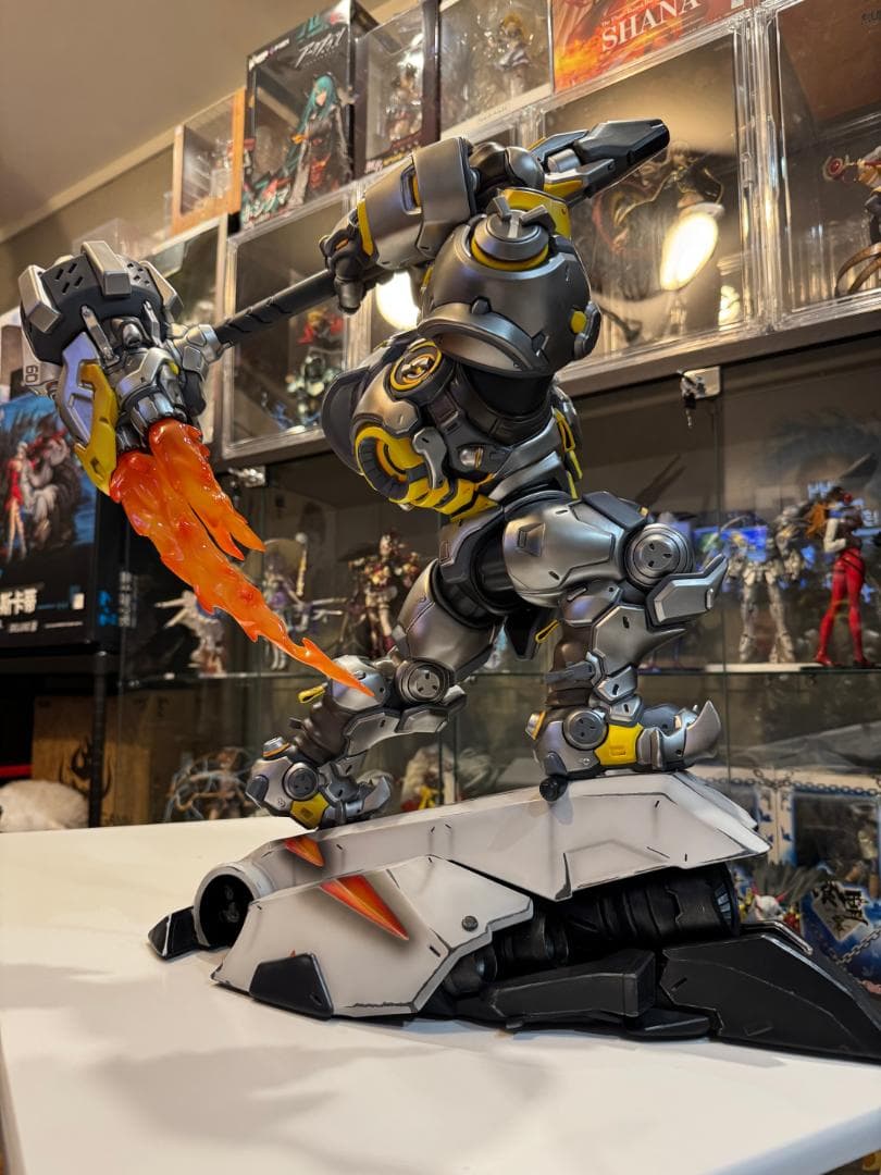 オーバーウォッチ　ラインハルト フィギュア スタチュー OVERWATCH