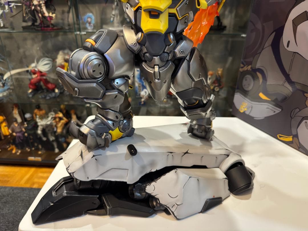 オーバーウォッチ　ラインハルト フィギュア スタチュー OVERWATCH