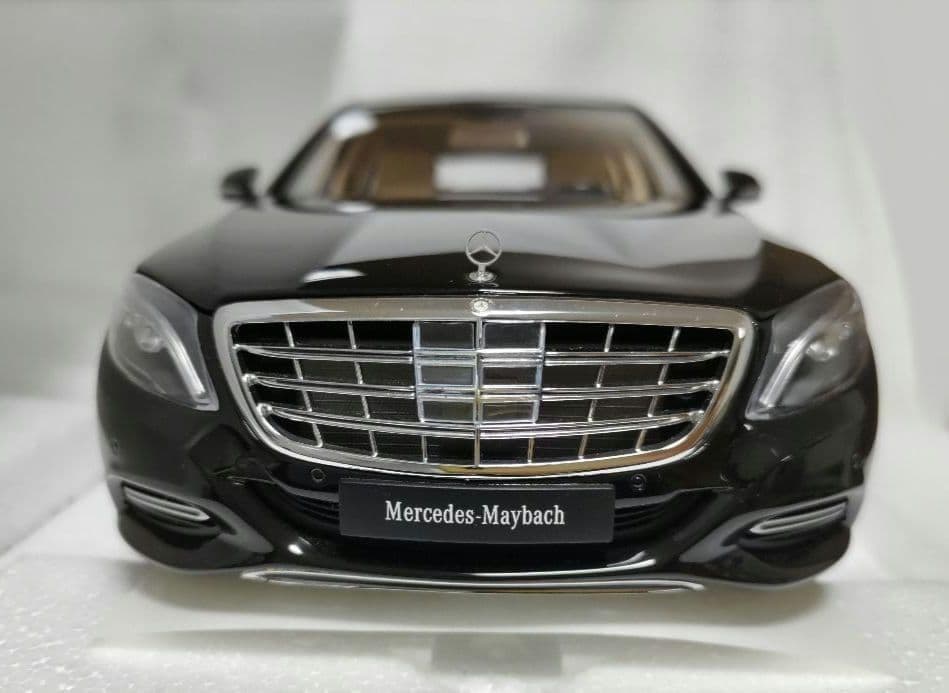 1/18 AUTOart S600 プルマン 黒