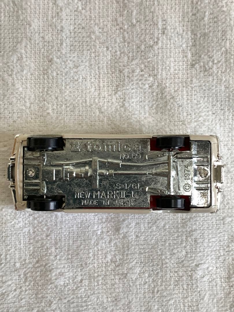 トミカ コロナ マークII-L (黒箱　日本製)