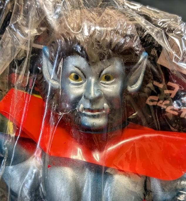 蓄光マグマ大使＆宇宙の帝王ゴア未開封（ブルマァク復刻）ソフビフィギュア２体セット
