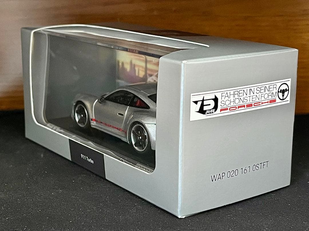 1/43 特注 ミニチャンプス ポルシェ 911 992 ターボ GTシルバー
