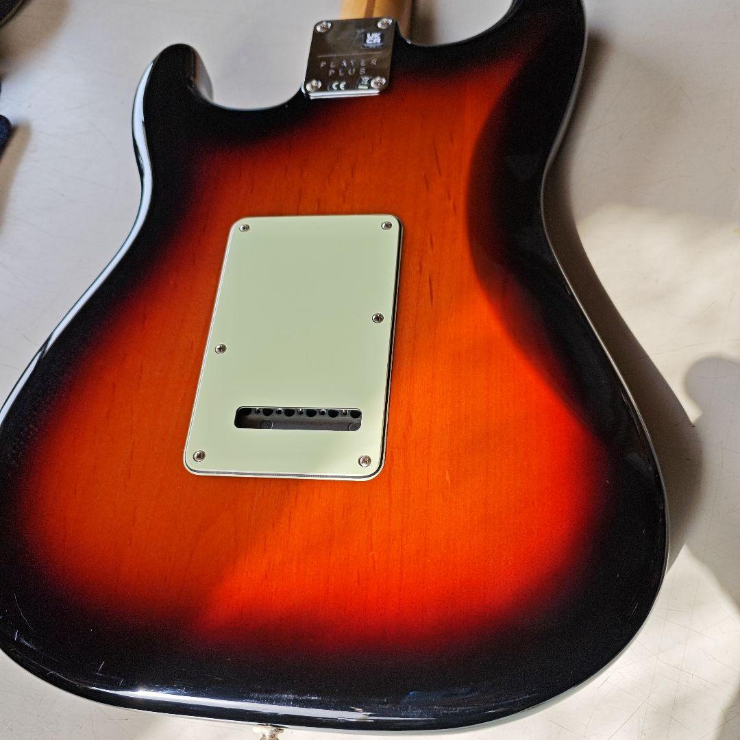 ギター Fender Player Plus Stratocaster