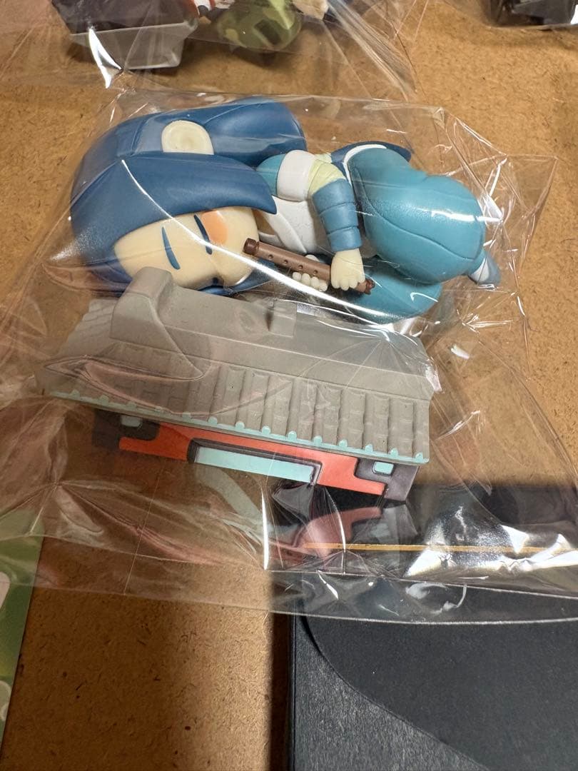 羅小黒戦記 屋根付き フィギュア ポストカード