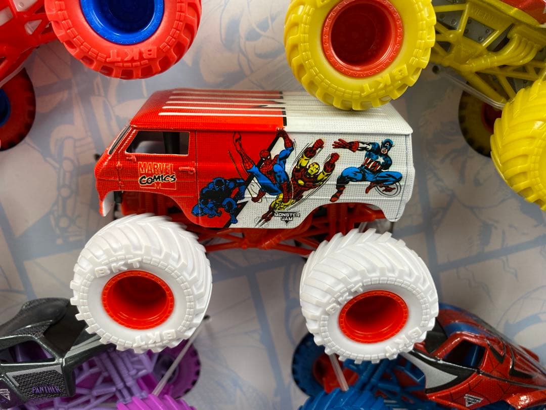 MONSTER JAMモンスター ジャムMARVEL HEROES TRUCKS