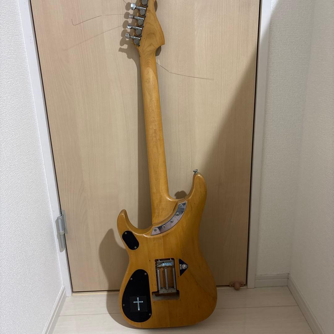 ロストラム Washburn N4 NUNO使用モデル