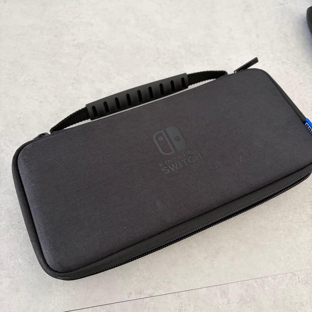 Nintendo Switch 本体 Joy-Con4個とケース付き