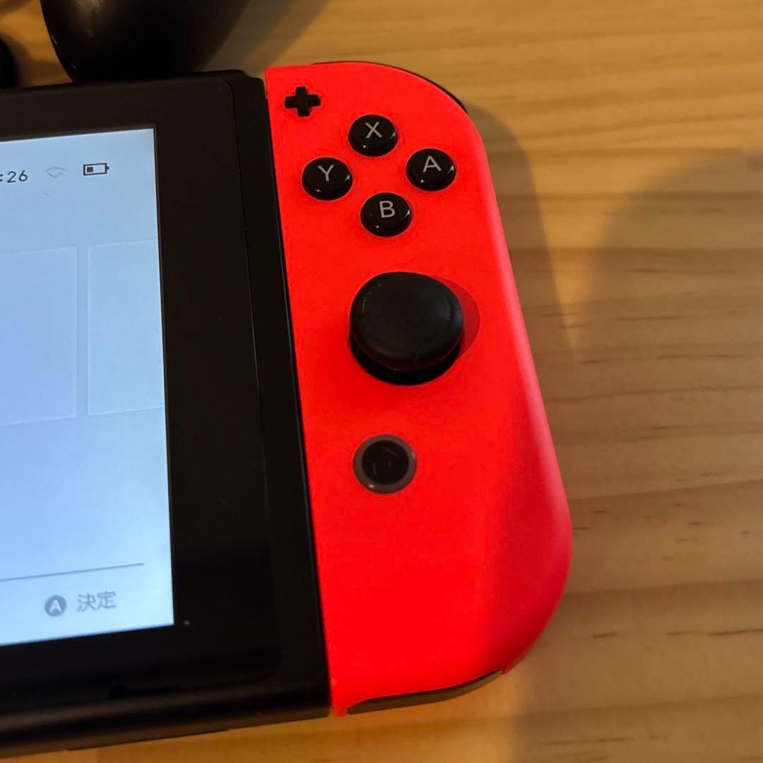 ニンテンドーSwitch本体　HORIコントローラー