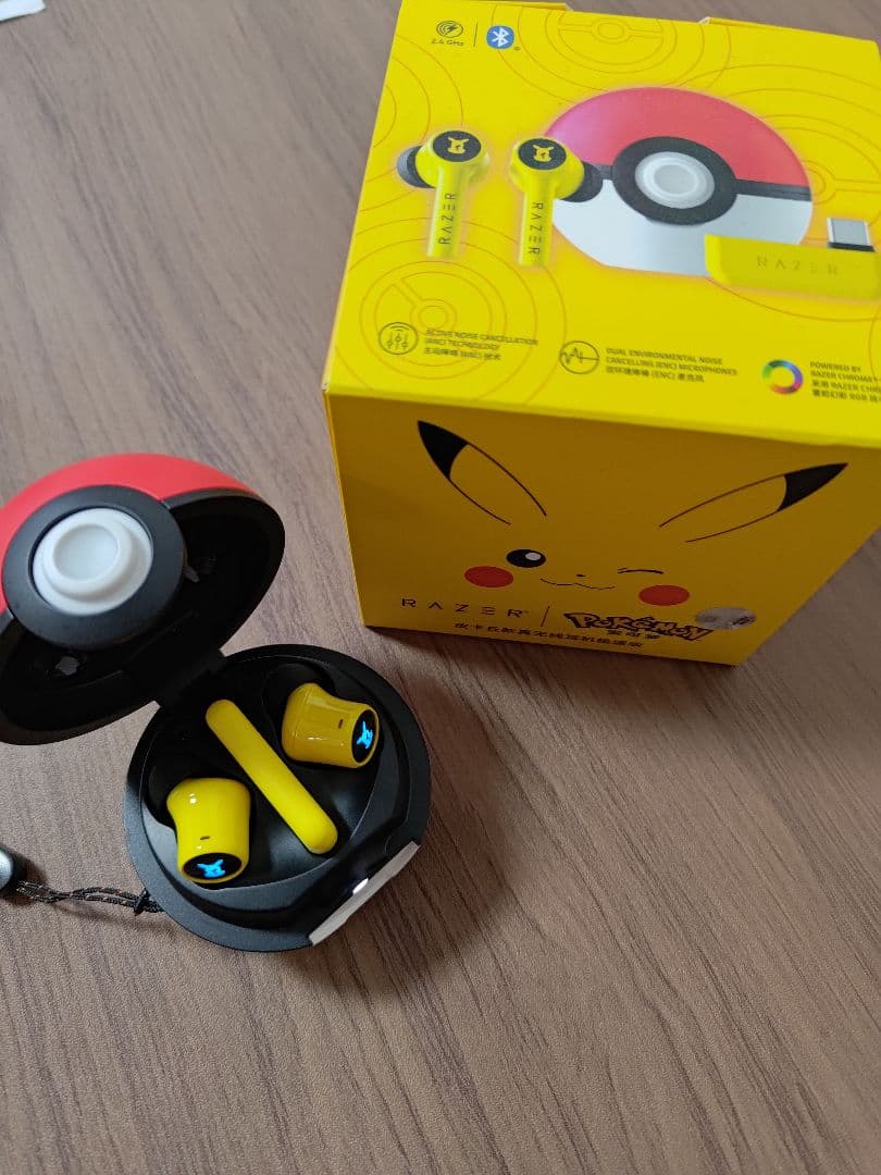 RAZER ポケモン ワイヤレスイヤフォン
