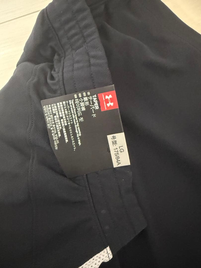 新品　UAスポーツスタイル ピケ トラックパンツ（トレーニング/MEN）　長渕剛