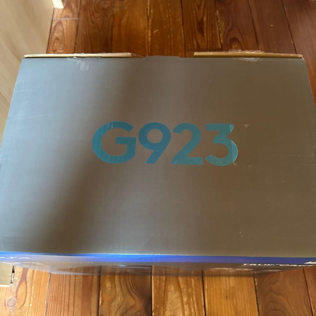 G923レーシングハンドル&ペダル ドライビングフォースシフター付き