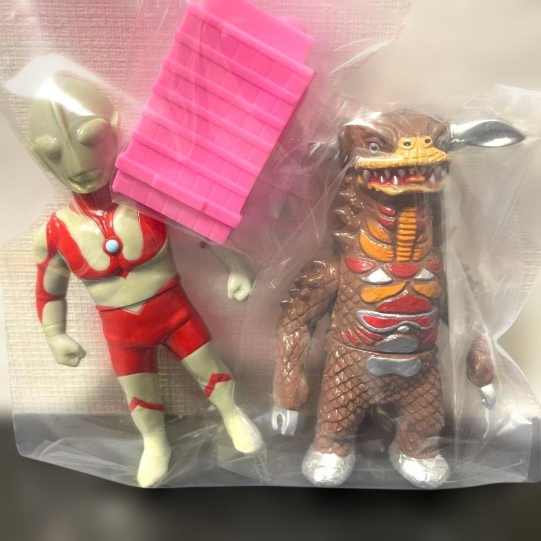 ウルトラマン 対 ギャンゴ MAXTOY スーフェス SofviQ ソフビ