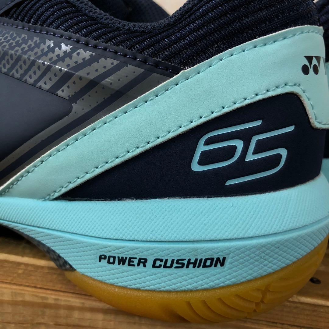 【美品】YONEX パワークッションスリム SHB65Z3S 26.5cm