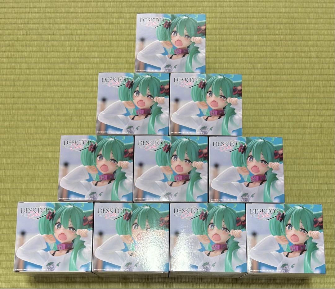 Desktop Cute フィギュア　猫耳Tシャツ　初音ミク　10個セット