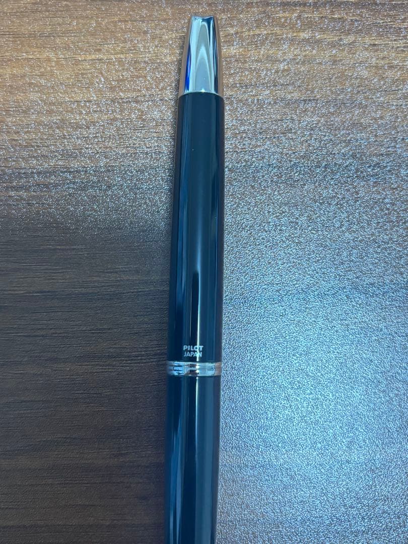 Pilot キャップレスデシモ万年筆 F