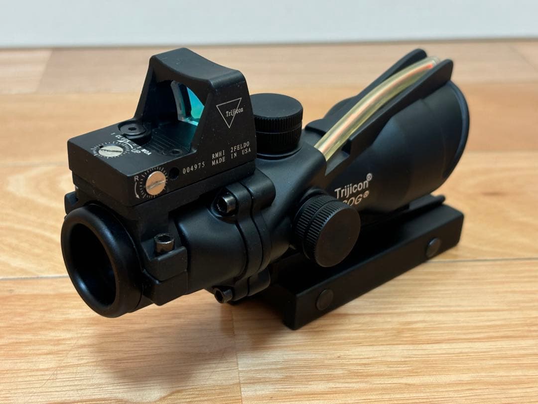 Trijiconタイプ ACOG TA31RCO 4×32 自動調光 ジャンク