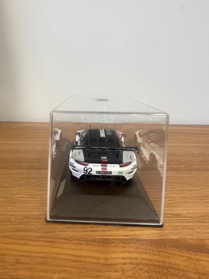 Porsche 911 RSR スパーク ミニカー 1218/2022