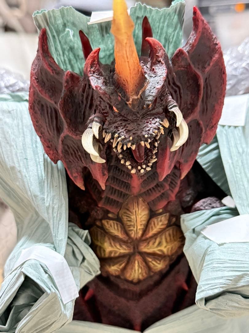 東宝大怪獣シリーズ ゴジラ vs デストロイア デストロイア 完全体 発光Ver