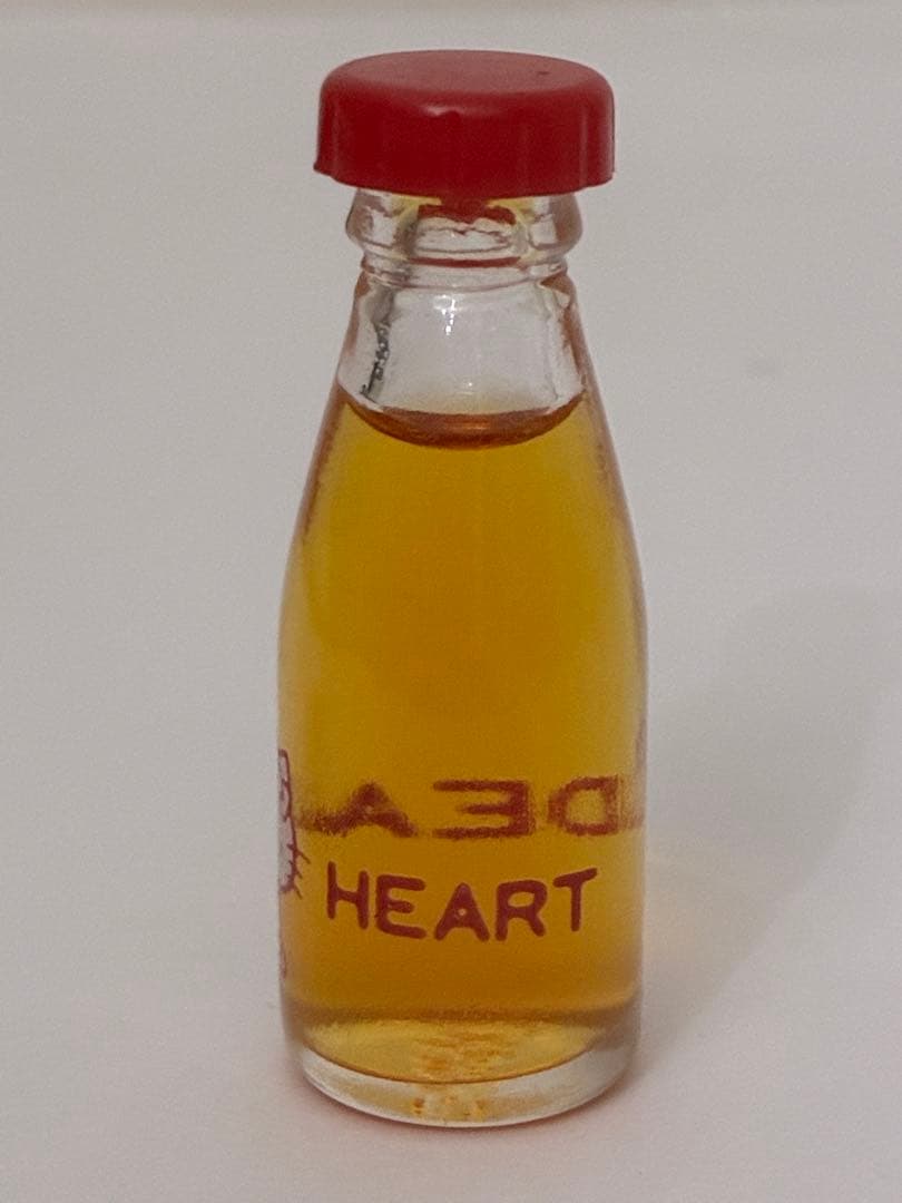ハローキティ　香水　1976 レトロ　サンリオ　パフューム　キティ