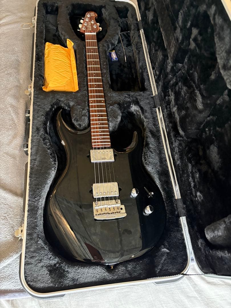 MUSIC MAN Luke Ⅲ HH Black 【2012年製】