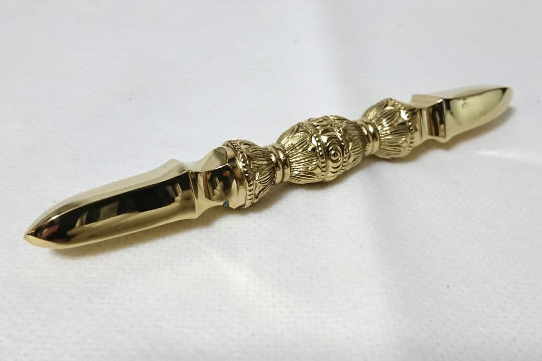 ✶金属工芸品✶金剛杵 独鈷杵 真鍮製 磨き 京都 高級品 仏具・法具・仏教・密教