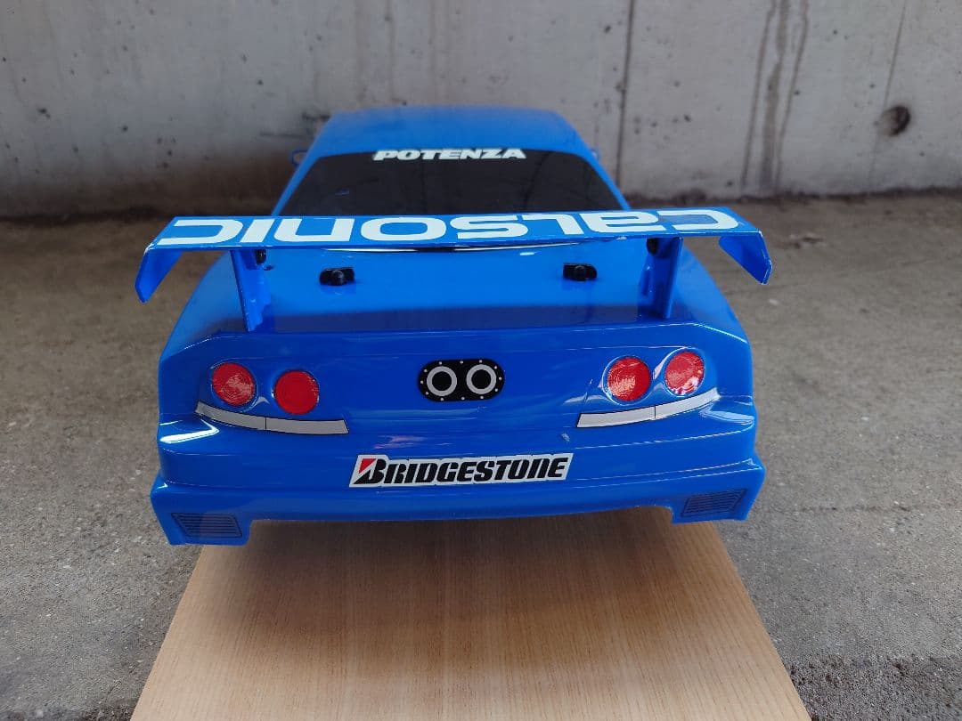 京商 カルソニックスカイラインGT-R 4WD エンジンラジコン