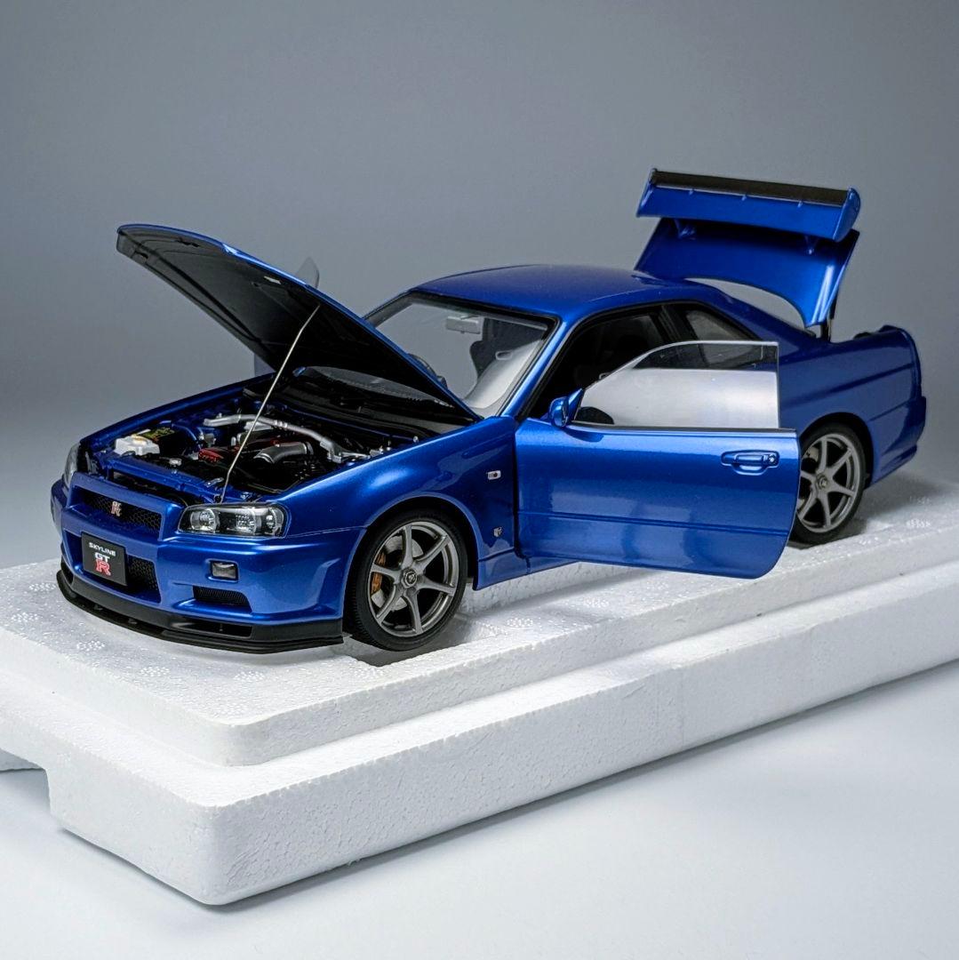 オートアート 1/18 日産 スカイライン GT-R VスペックII 77408