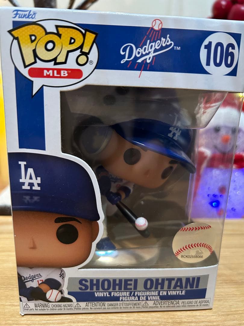 大谷翔平Funko フィギュア& toppsベースボールカード（ケース入）