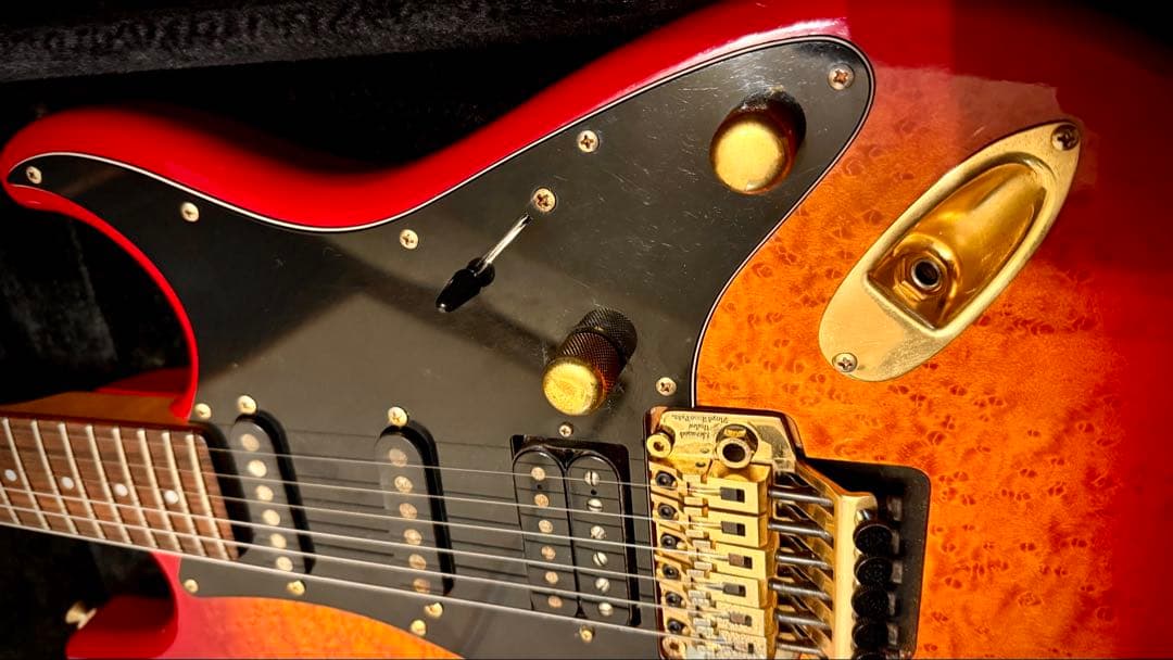 【激レア・ハードケース付】Fender Japan STR-75