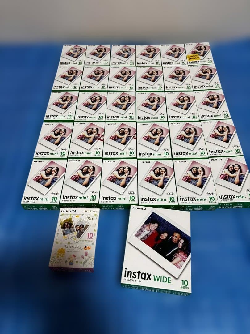 アイドル instax mini 30& WIDE 1 & hello kitty 1