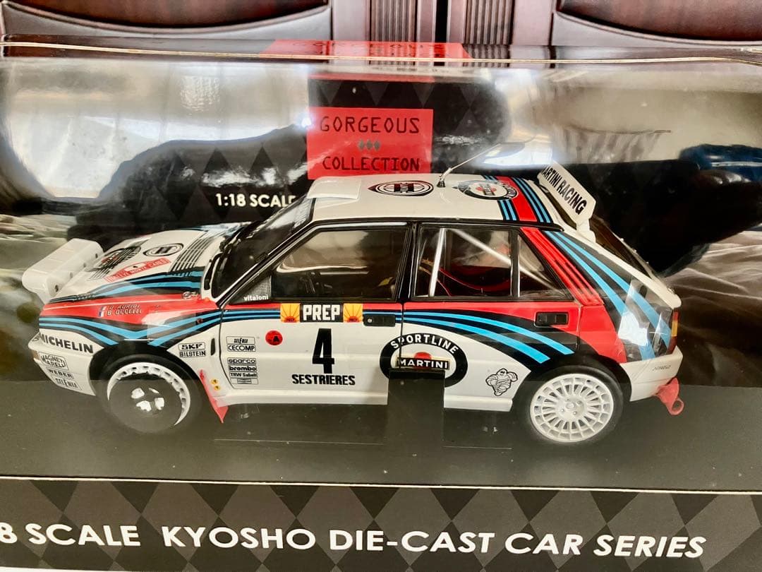「おはよう様」専用 1/18 京商Lancia Delta Integrale