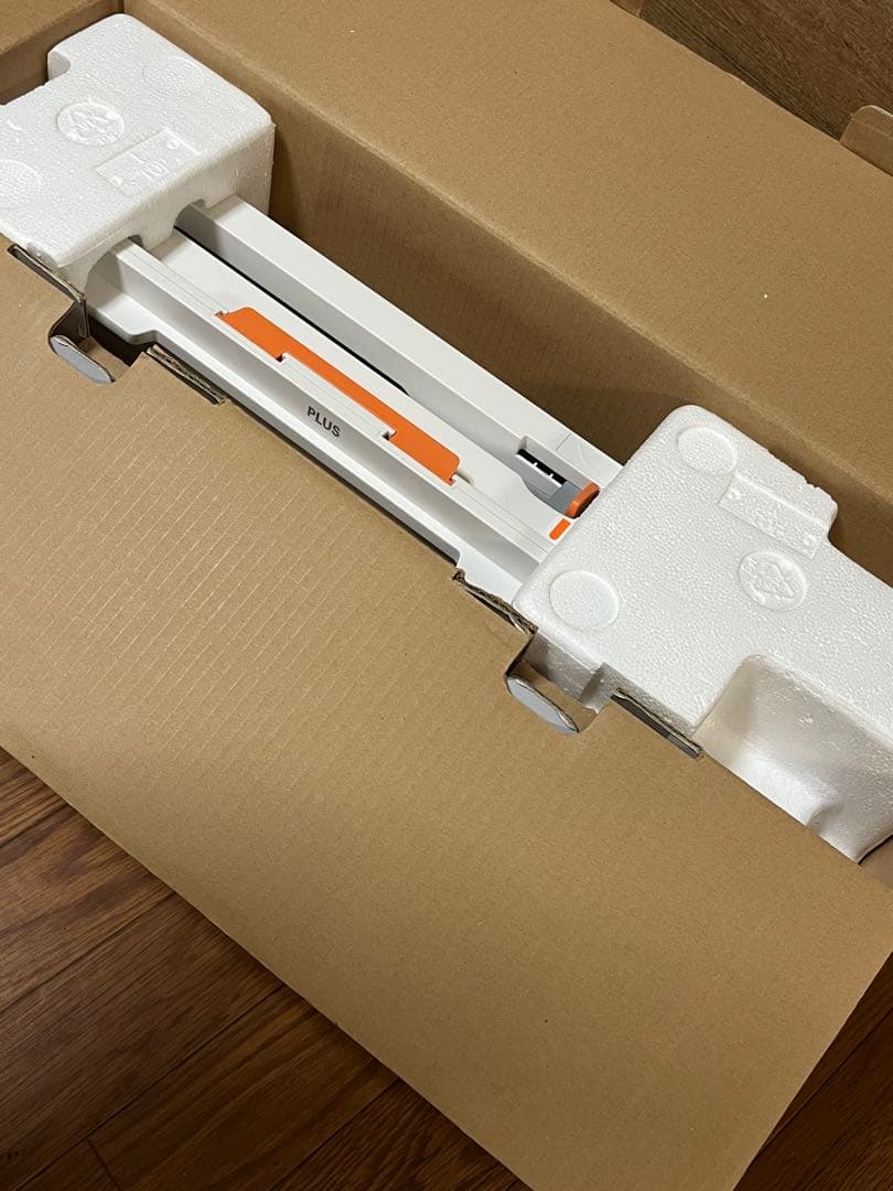 PLUS コンパクト断裁機　PK-113 裁断機　自炊