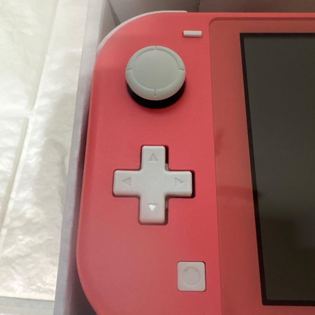 【超美品】Nintendo Switch Lite ピンク　コーラル　即発送