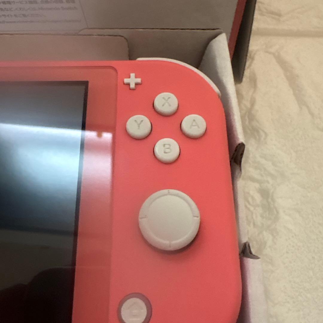 【超美品】Nintendo Switch Lite ピンク　コーラル　即発送