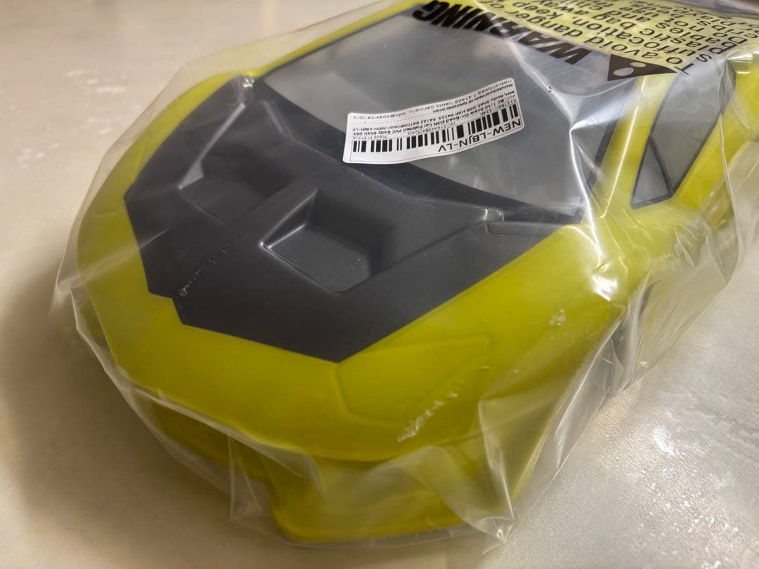 【新品！希少！】1/10RC ランボルギーニ ウラカン 塗装済みボディ！