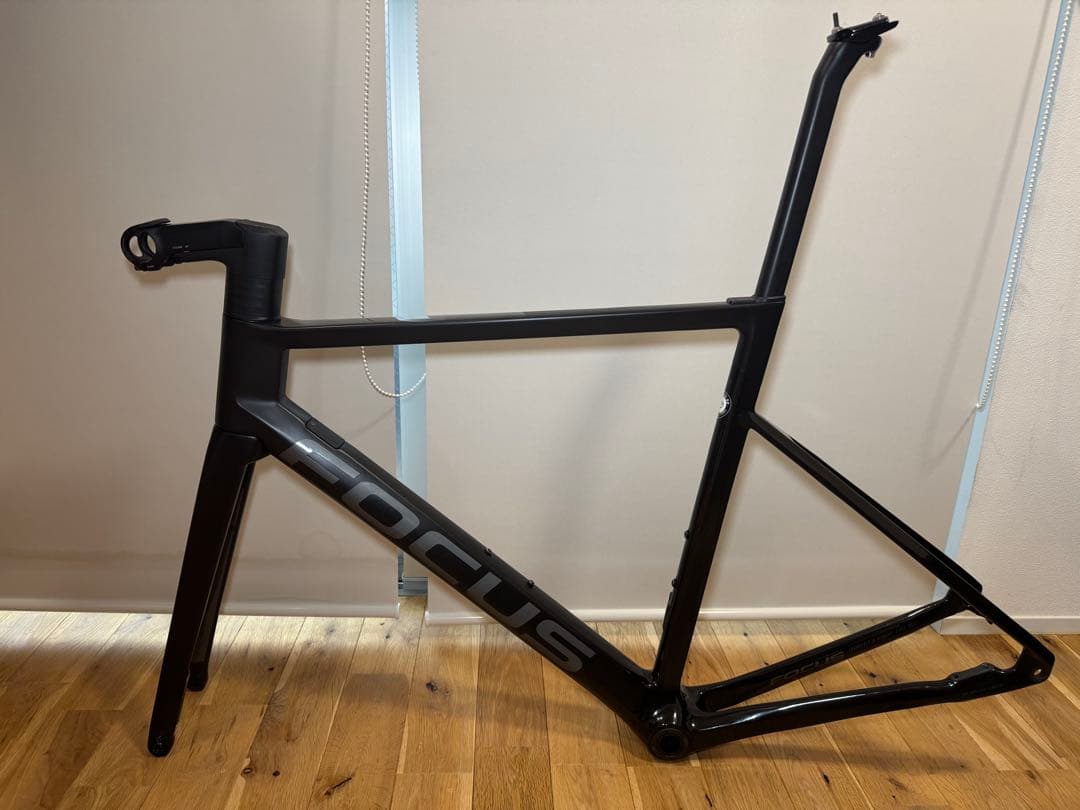 フレームセットFOCUS IZALCO MAX DISC 9　2022年