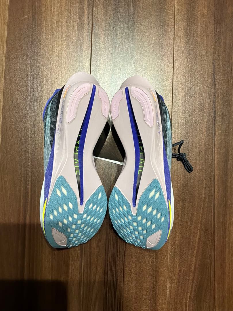 ナイキストリークフライ2新品27.5