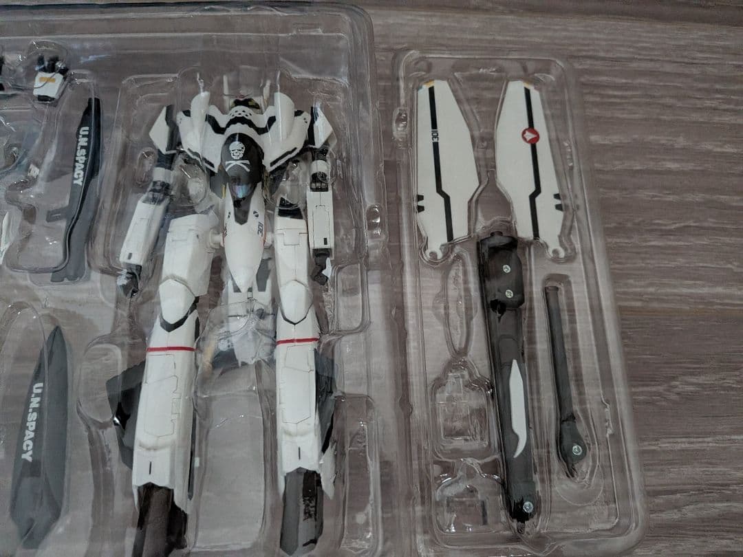 HI-L R VF-0S フェニックス(ロイ・フォッカー機) 「マクロ…